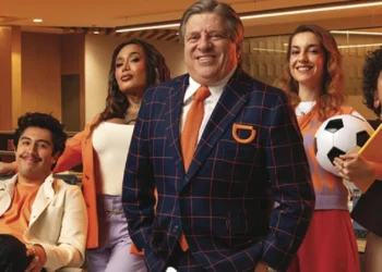 El “Piojo” Herrera cambia la cancha por la oficina en su nueva serie de fútbol y comedia